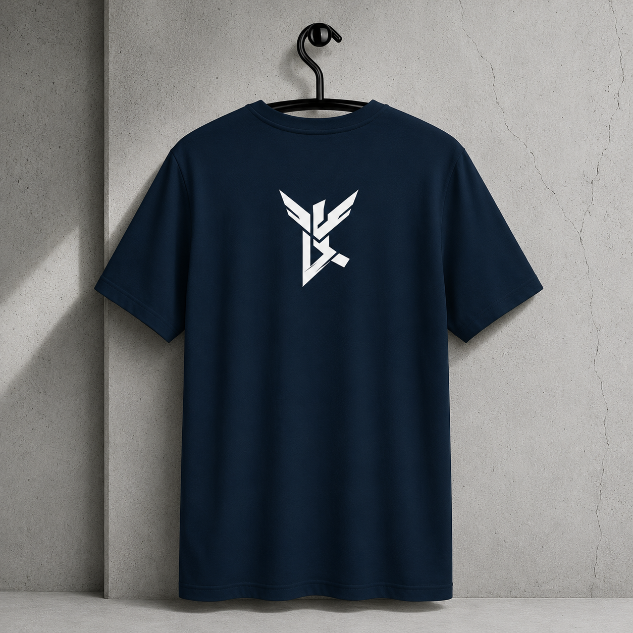 Essential Tee Rückenlogo