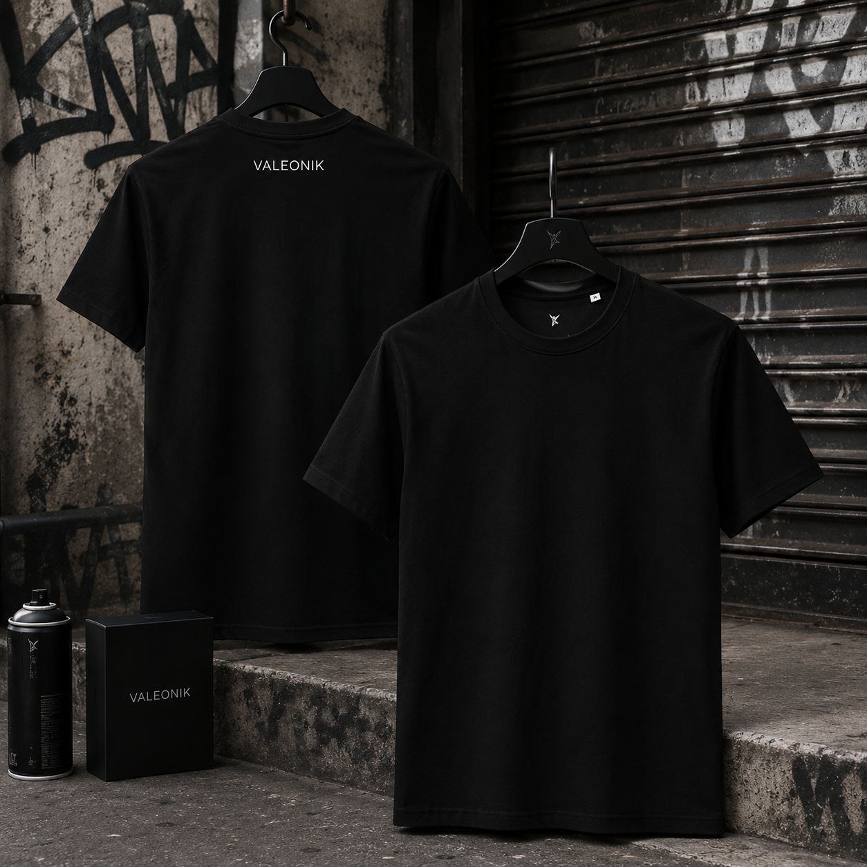 Essential Tee Rückentypografie