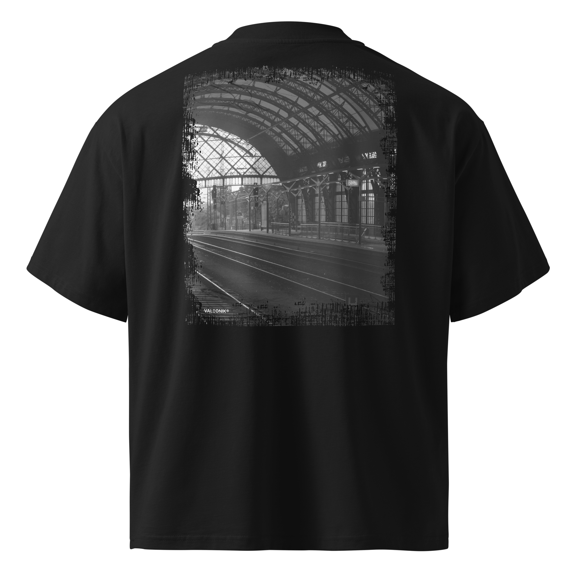 DISTRIKT Oversized Tee TERMINAL