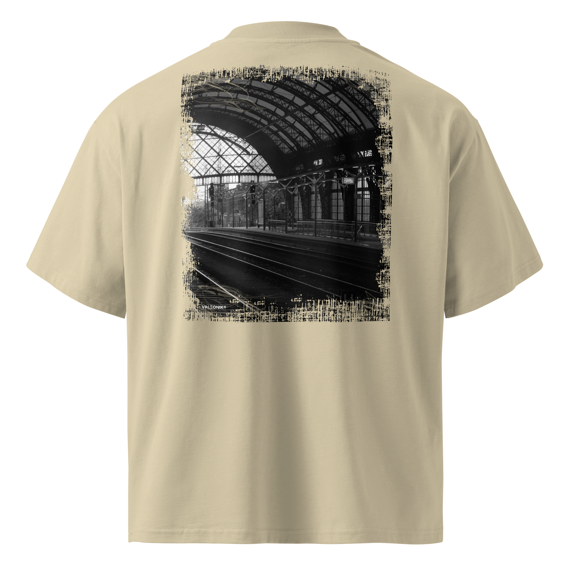 DISTRIKT Oversized Tee TERMINAL